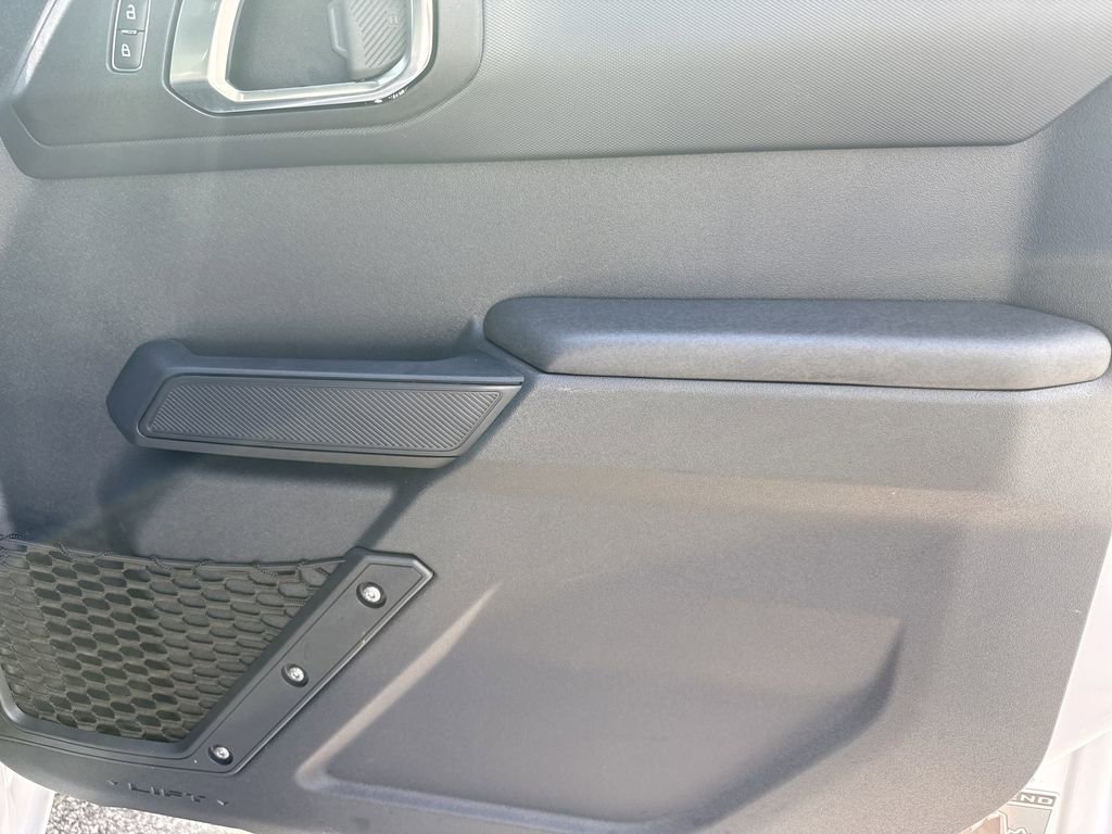 Used 2025 Ford Bronco Big Bend image 14