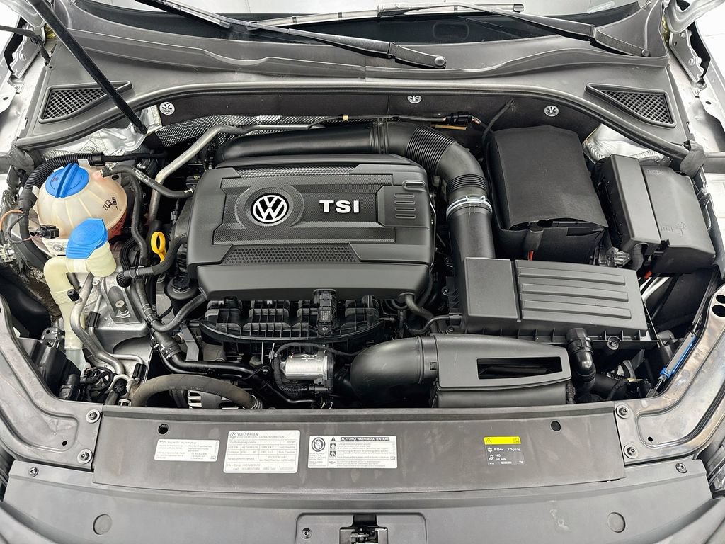 Used 2017 Volkswagen Passat 1.8T SEL Premium FWD image 28