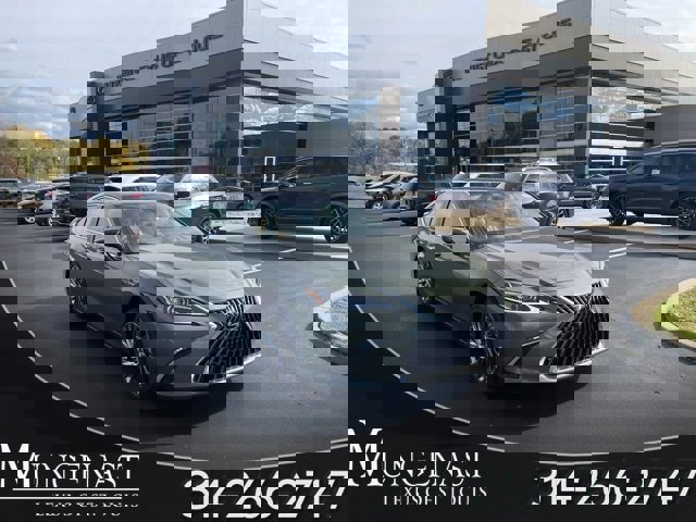 New 2025 Lexus ES 350 w/ Luxury Package