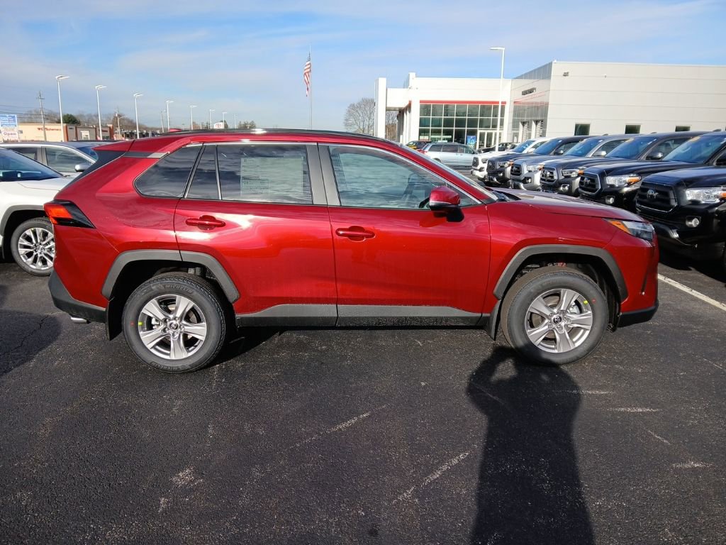 New 2025 Toyota RAV4 XLE image 4