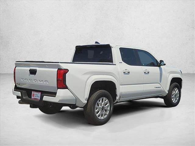 Certified 2025 Toyota Tacoma SR5 AWD/4WD image 5