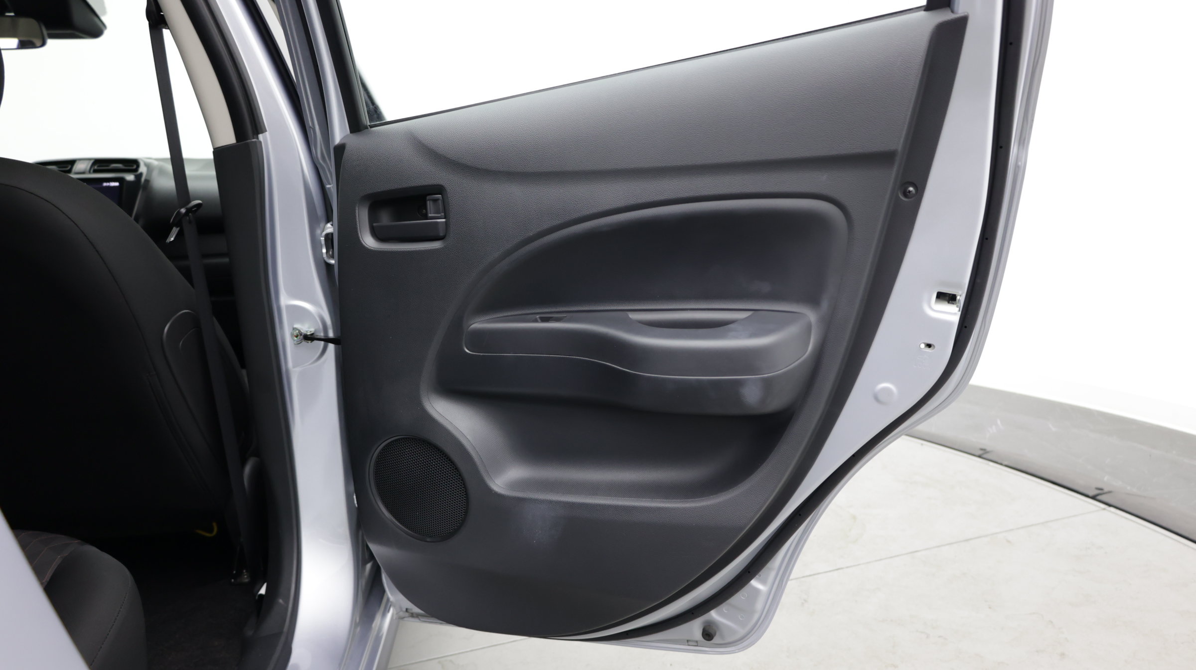 Used 2024 Mitsubishi Mirage ES FWD image 30