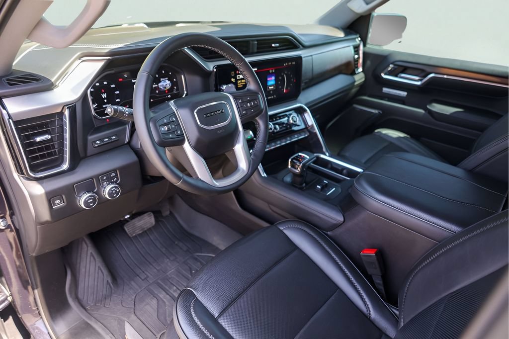 Used 2024 GMC Sierra 1500 Denali w/ Technology Package RWD image 13