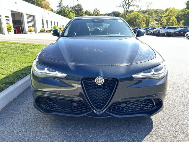 New 2025 Alfa Romeo Giulia AWD w/ Driving Assist Package image 3