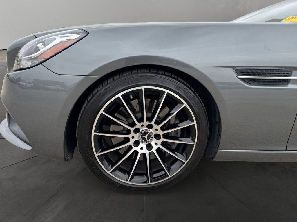 Used 2019 Mercedes-Benz SLC 300 image 13