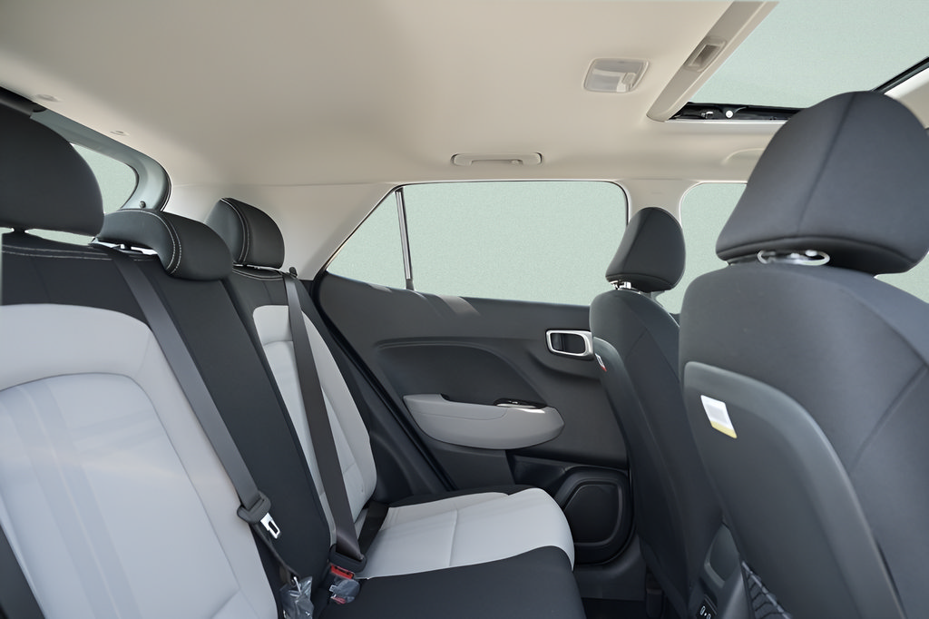 New 2026 Hyundai Venue SEL FWD image 13
