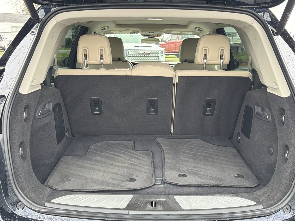 Used 2020 Buick Envision Essence w/ Experience Buick Package image 23