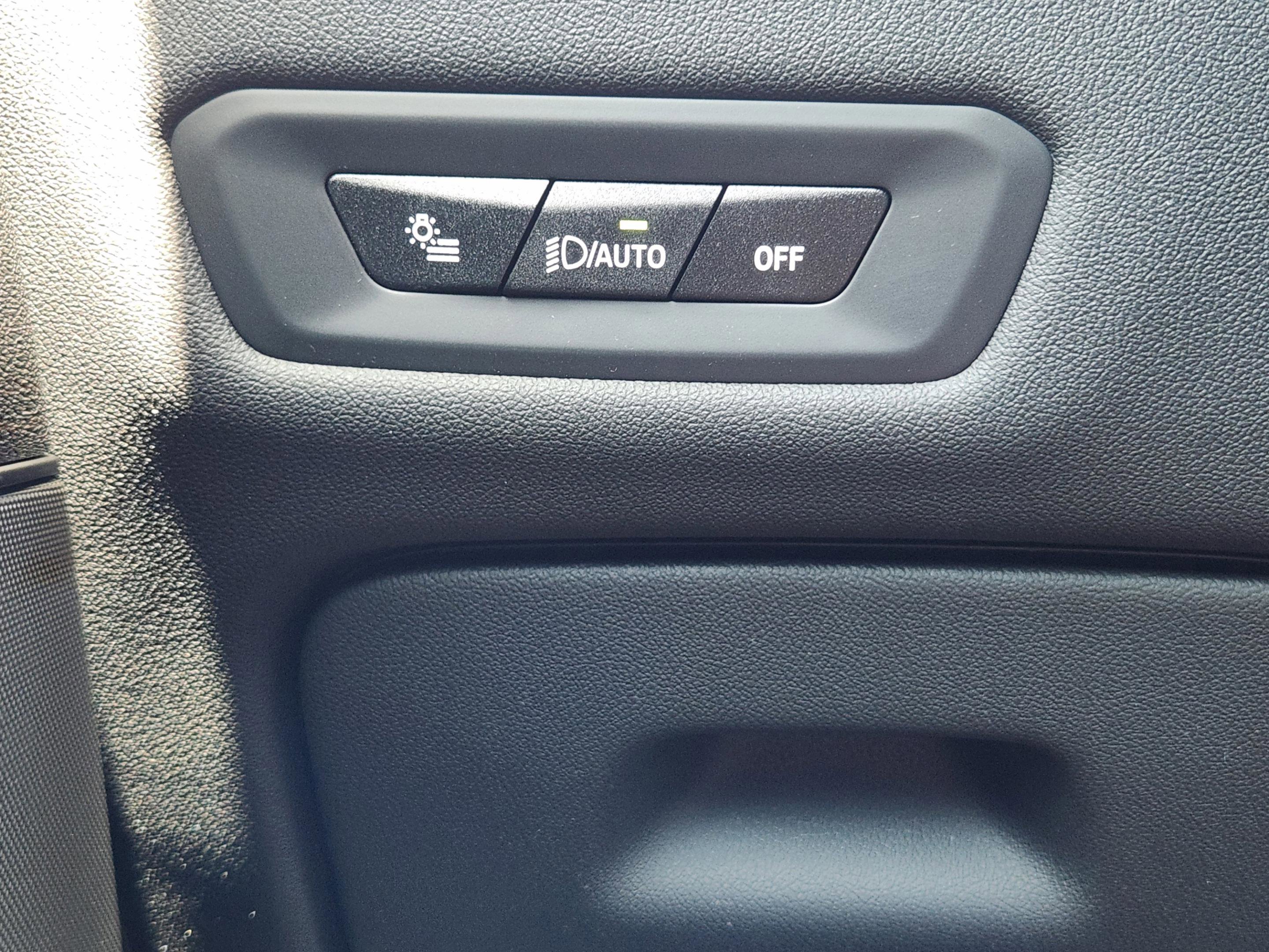 Used 2026 BMW X5 sDrive40i image 15