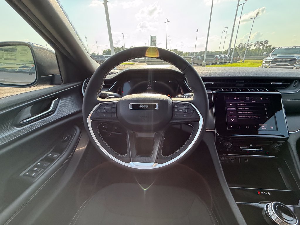 New 2026 Jeep Grand Cherokee Laredo RWD image 9