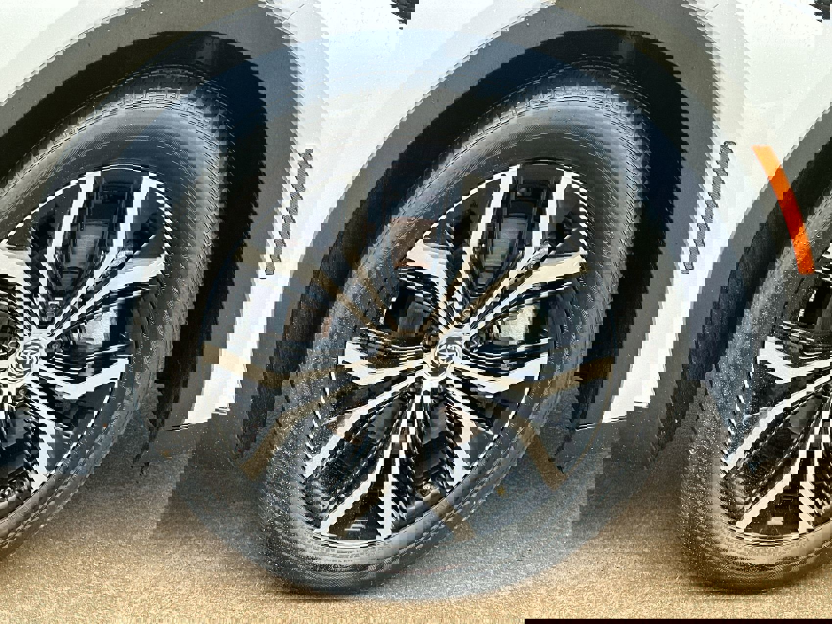 Used 2023 Toyota Crown XLE image 23