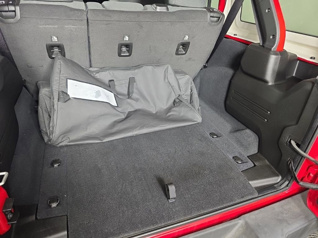 Used 2024 Jeep Wrangler Sport S AWD/4WD image 30