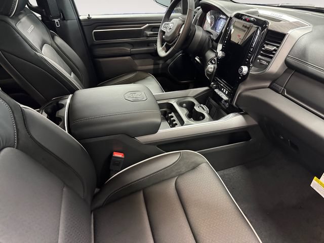 New 2026 RAM 1500 Laramie AWD/4WD image 4