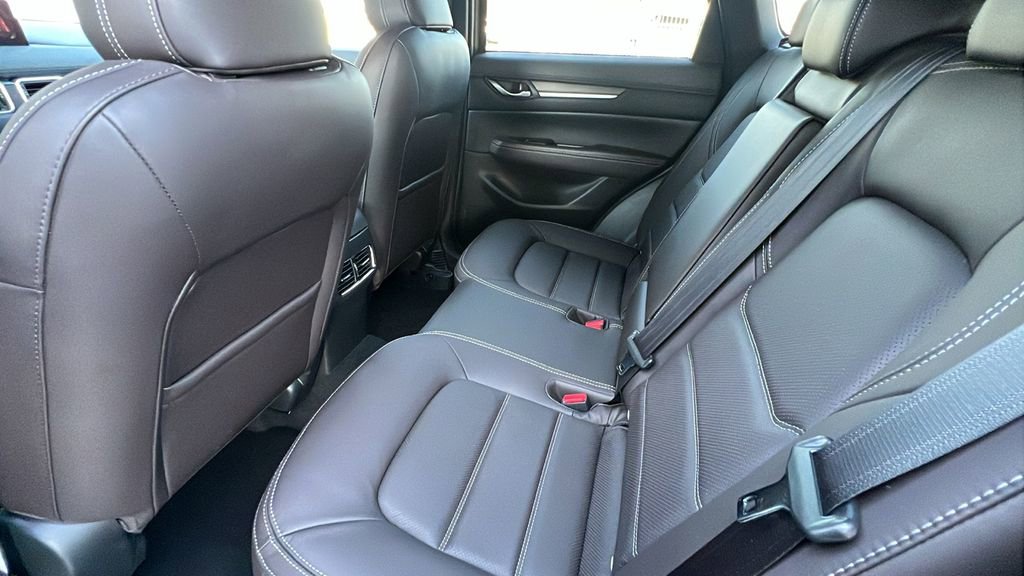 New 2025 MAZDA CX-5 Signature image 16