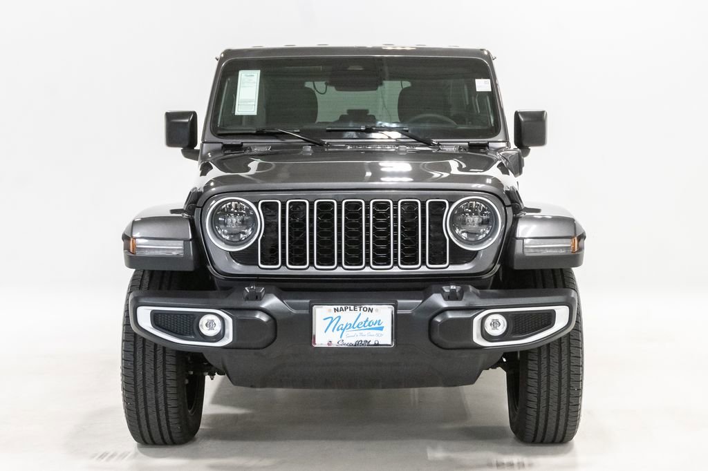Used 2025 Jeep Wrangler Unlimited Sahara image 6