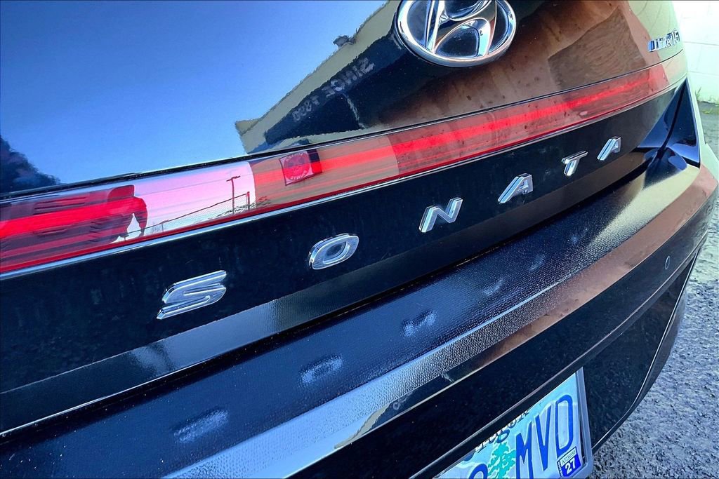 Used 2022 Hyundai Sonata Limited w/ Cargo Package image 34