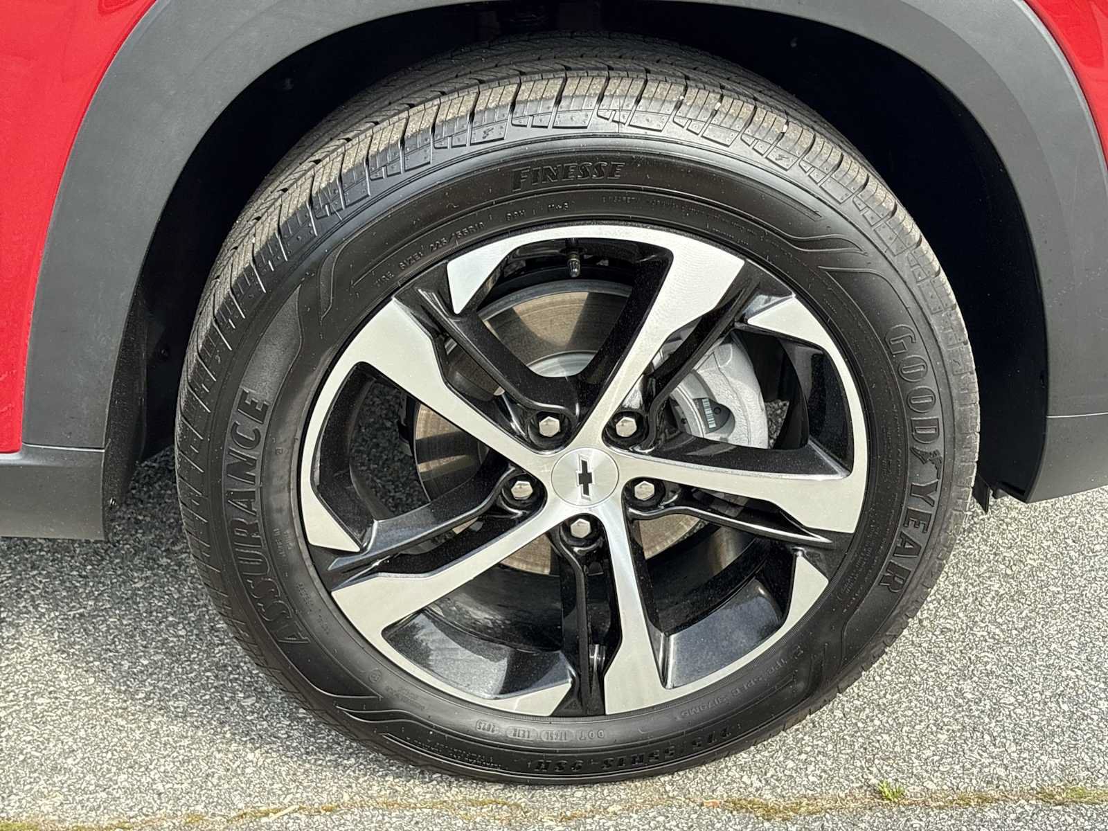 Used 2026 Chevrolet Trax RS w/ Driver Confidence Package FWD image 29