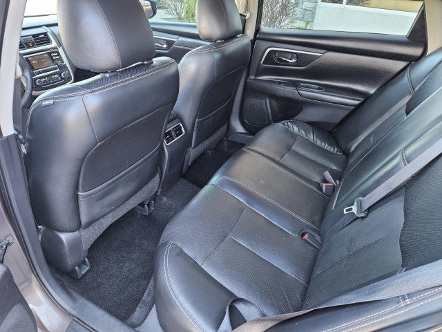 Used 2017 Nissan Altima 2.5 SL w/ Moonroof Package image 26