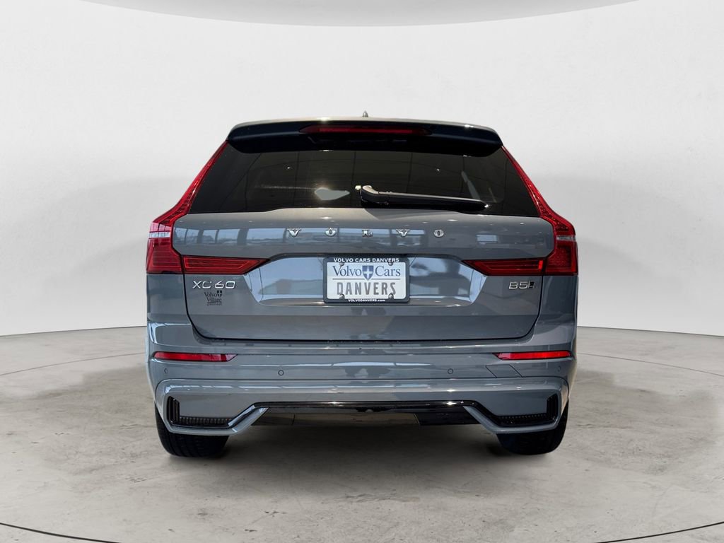 Certified 2023 Volvo XC60 B5 Plus w/ Climate Package image 5