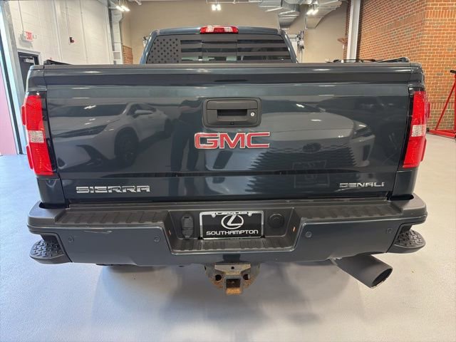 Used 2018 GMC Sierra 2500 Denali w/ Duramax Plus Package AWD/4WD image 7