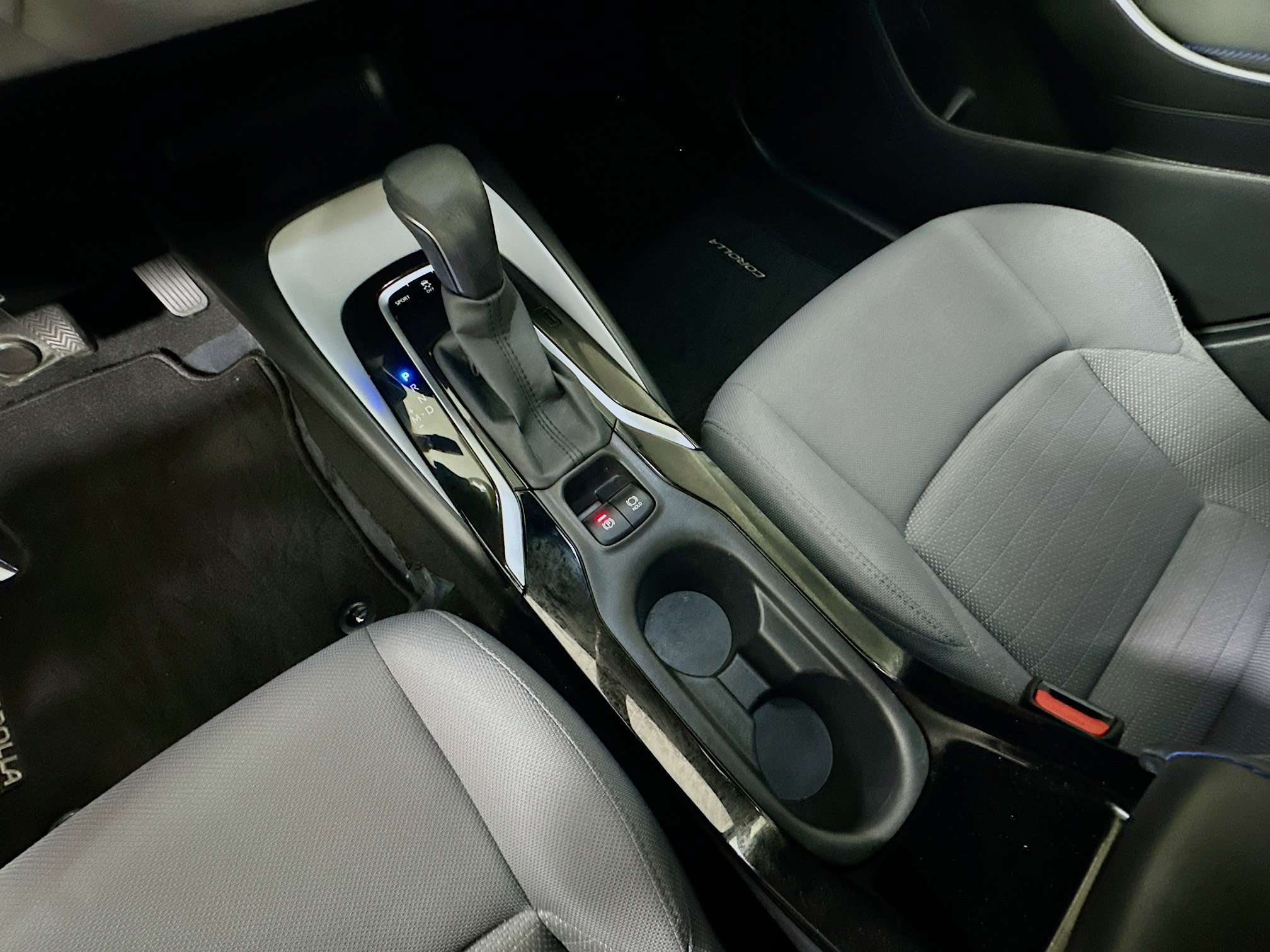 Used 2022 Toyota Corolla SE FWD image 21