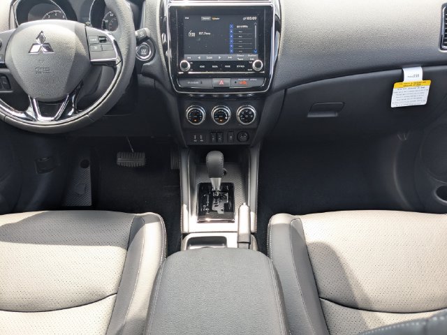 Used 2026 Mitsubishi Outlander Sport SEL AWD/4WD image 17
