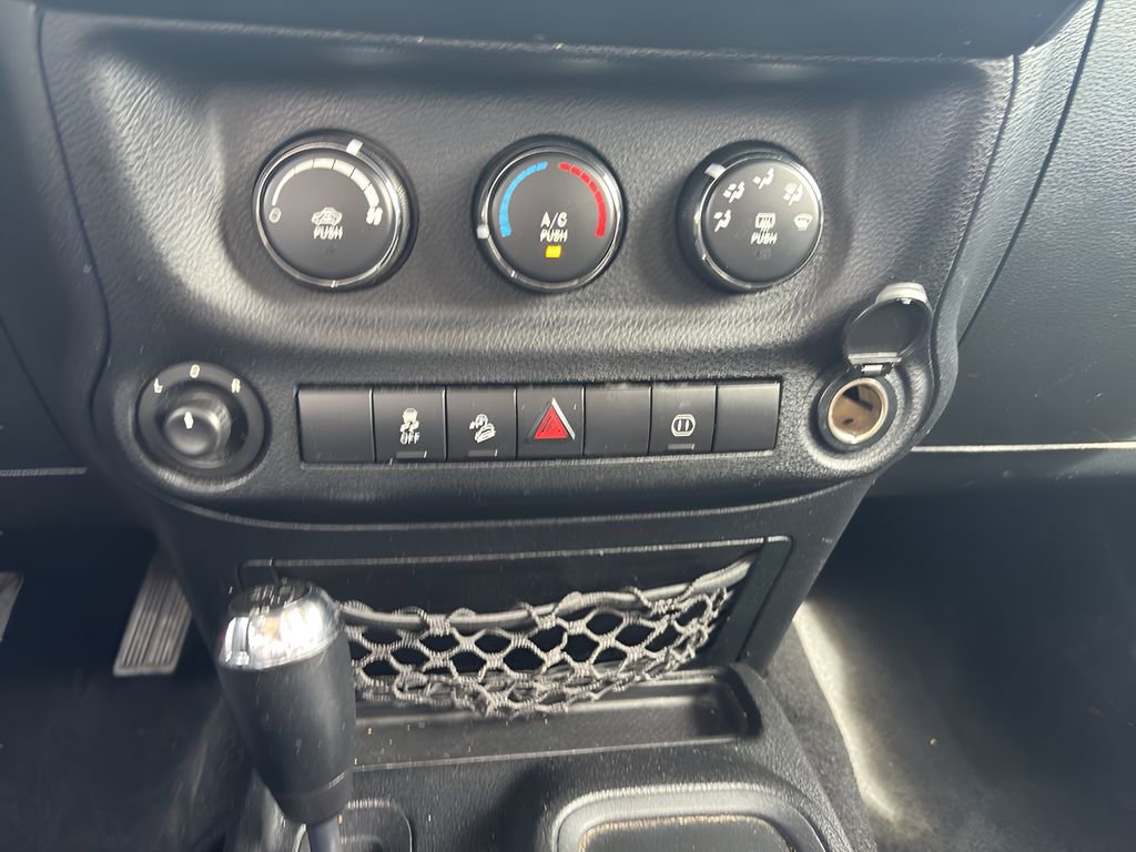 Used 2012 Jeep Wrangler Unlimited Sahara w/ Dual Top Group image 24