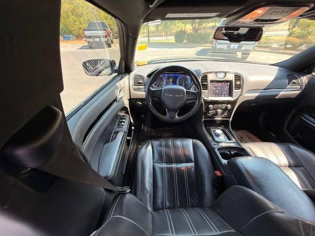 Used 2021 Chrysler 300 S RWD image 9