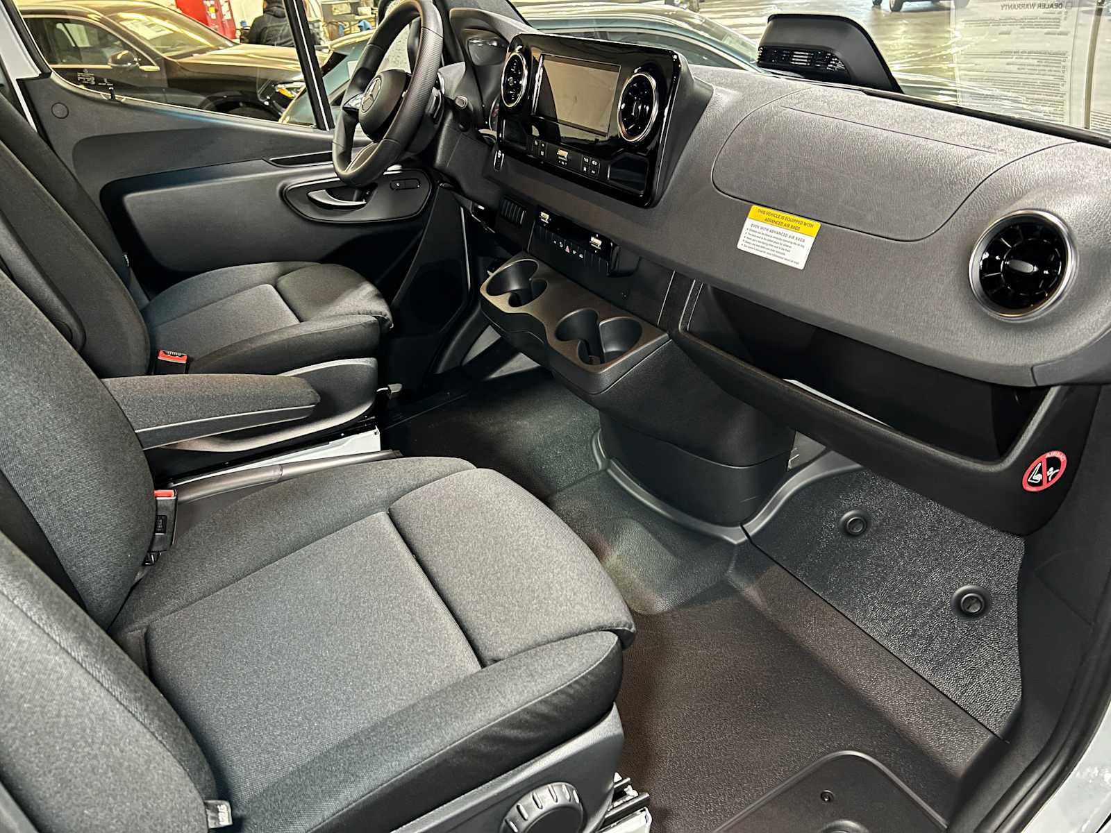 Used 2025 Mercedes-Benz Sprinter 2500 image 11