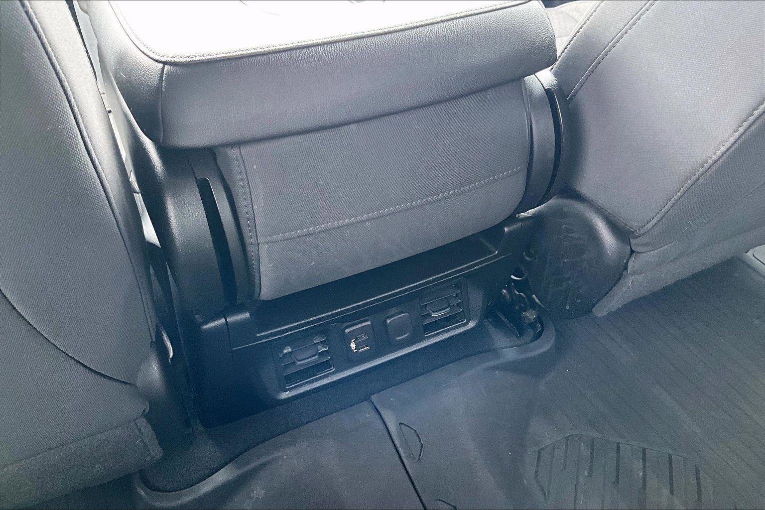 Used 2020 Chevrolet Silverado 1500 LT w/ All-Star Edition image 34