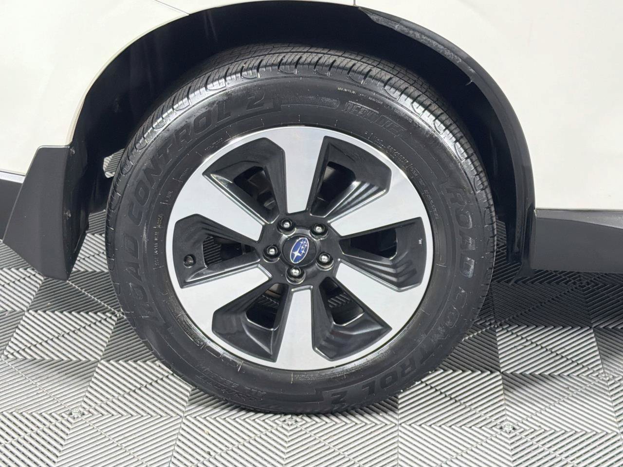 Used 2018 Subaru Forester 2.5i Premium AWD/4WD image 30