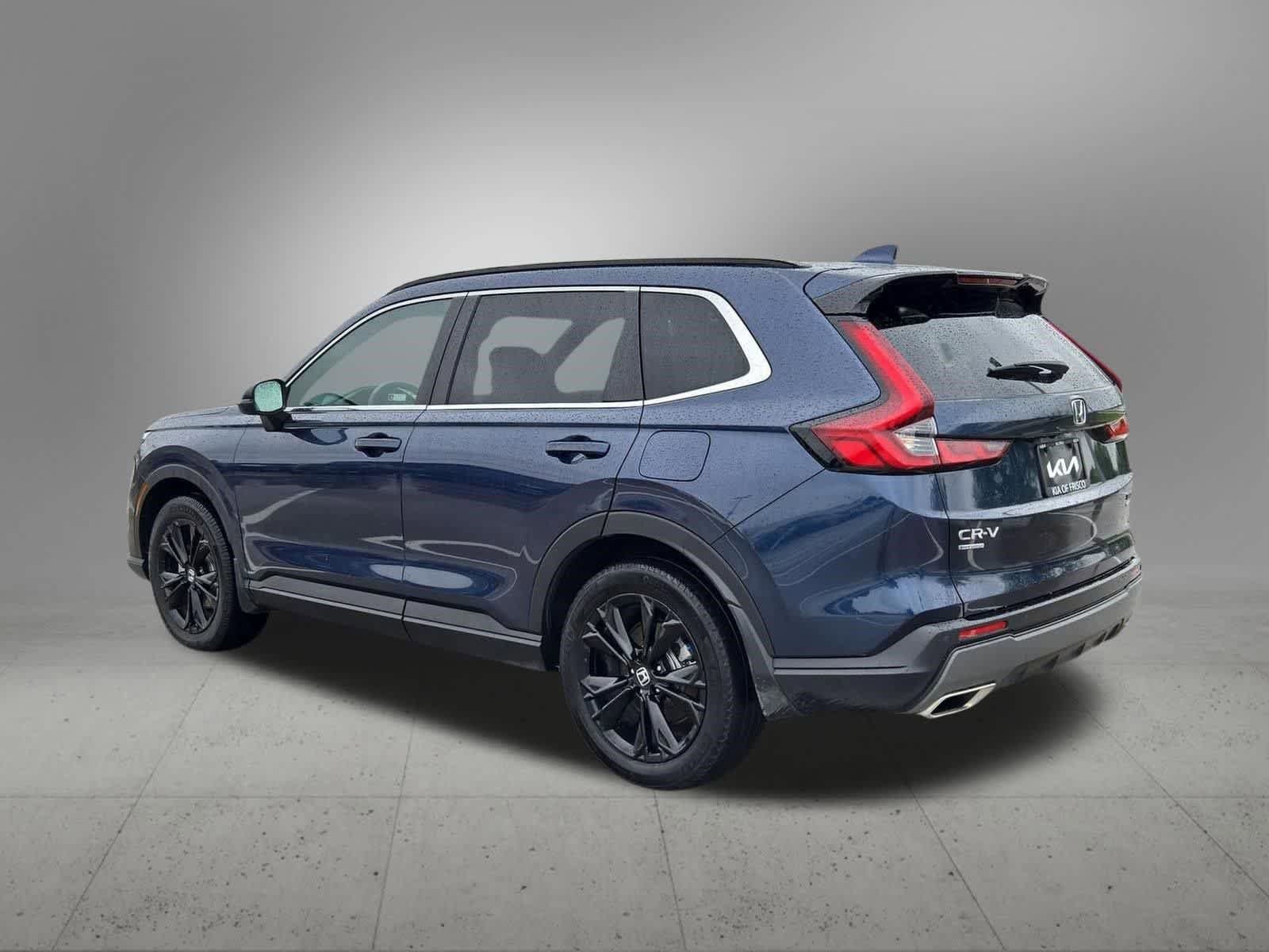 Used 2025 Honda CR-V Sport Touring image 4
