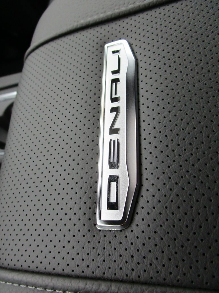 New 2026 GMC Sierra 2500 Denali w/ Denali Reserve Package AWD/4WD image 49