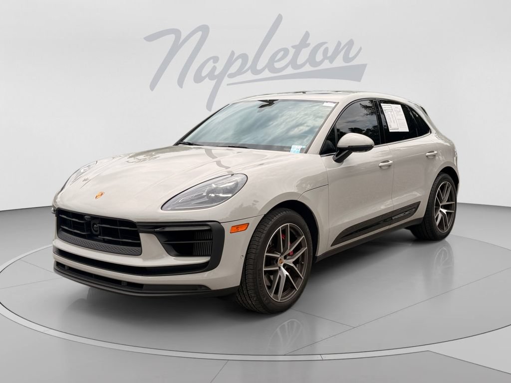 Used 2023 Porsche Macan S AWD/4WD image 1
