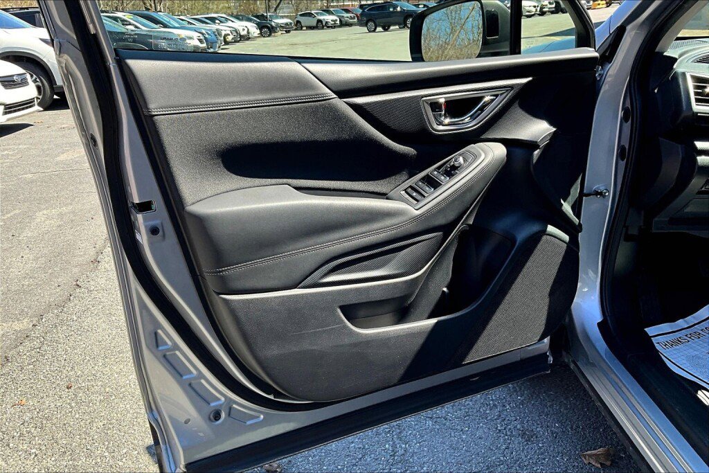 Used 2020 Subaru Forester Premium image 13