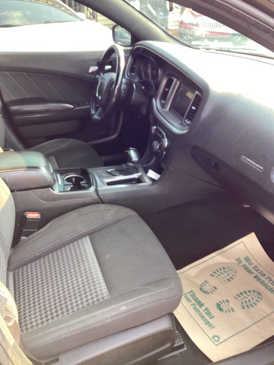 Used 2019 Dodge Charger SXT image 26