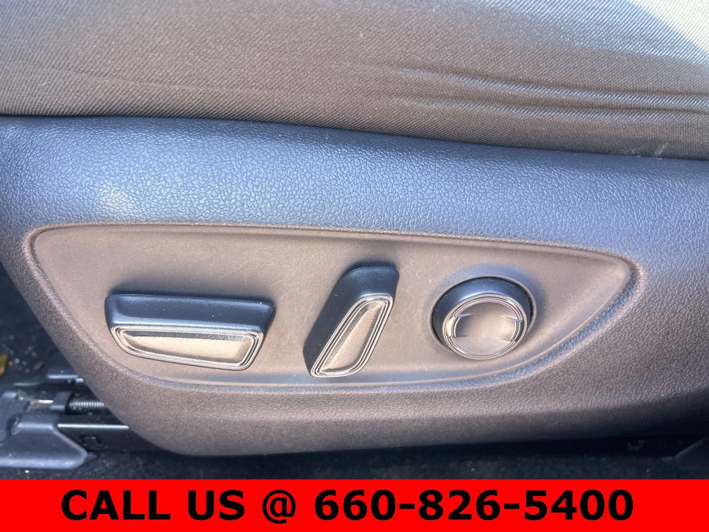 Used 2025 Toyota RAV4 XLE image 16