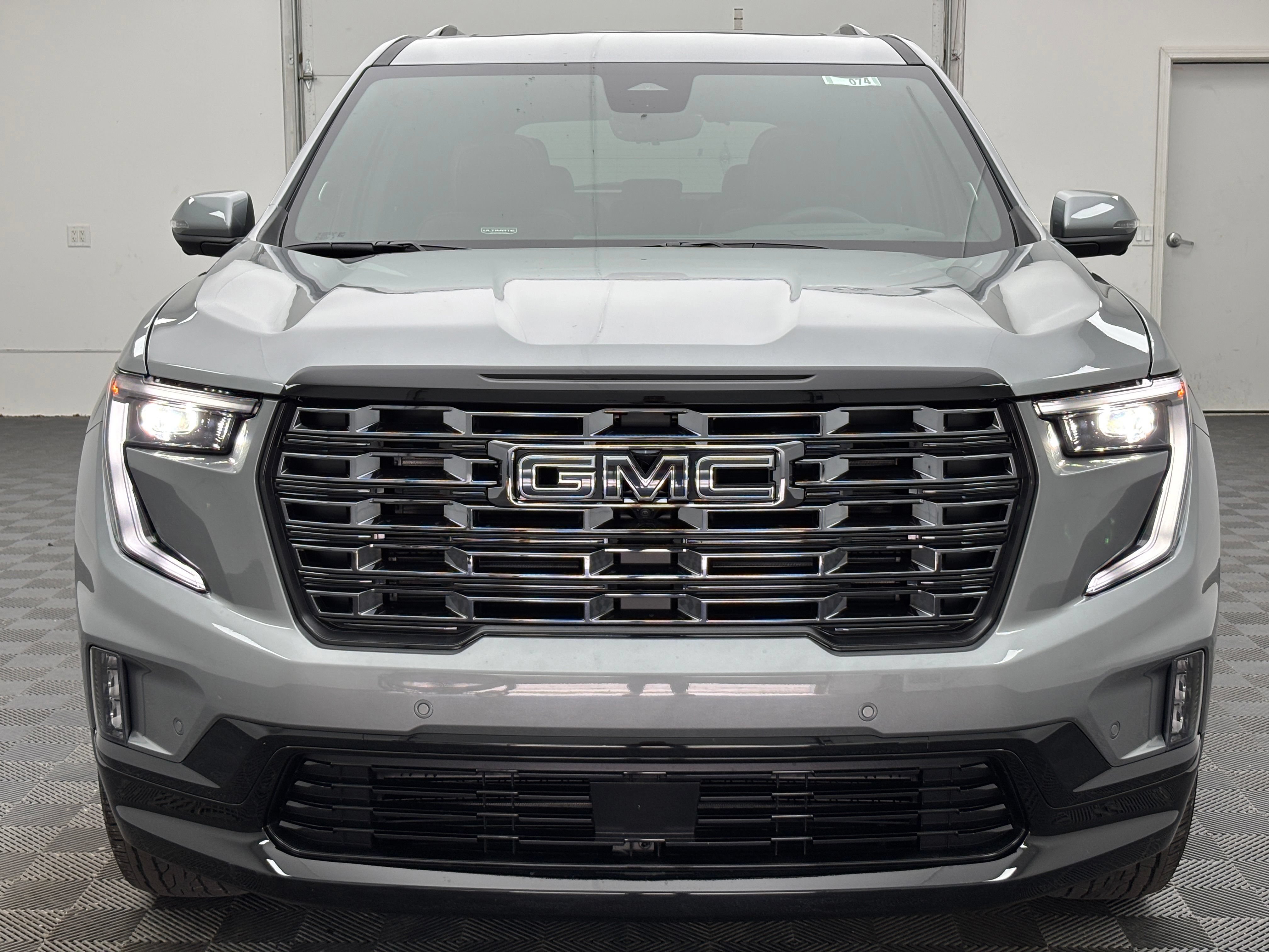 New 2026 GMC Acadia Denali Ultimate w/ LPO, Floor Liner Package AWD/4WD image 18