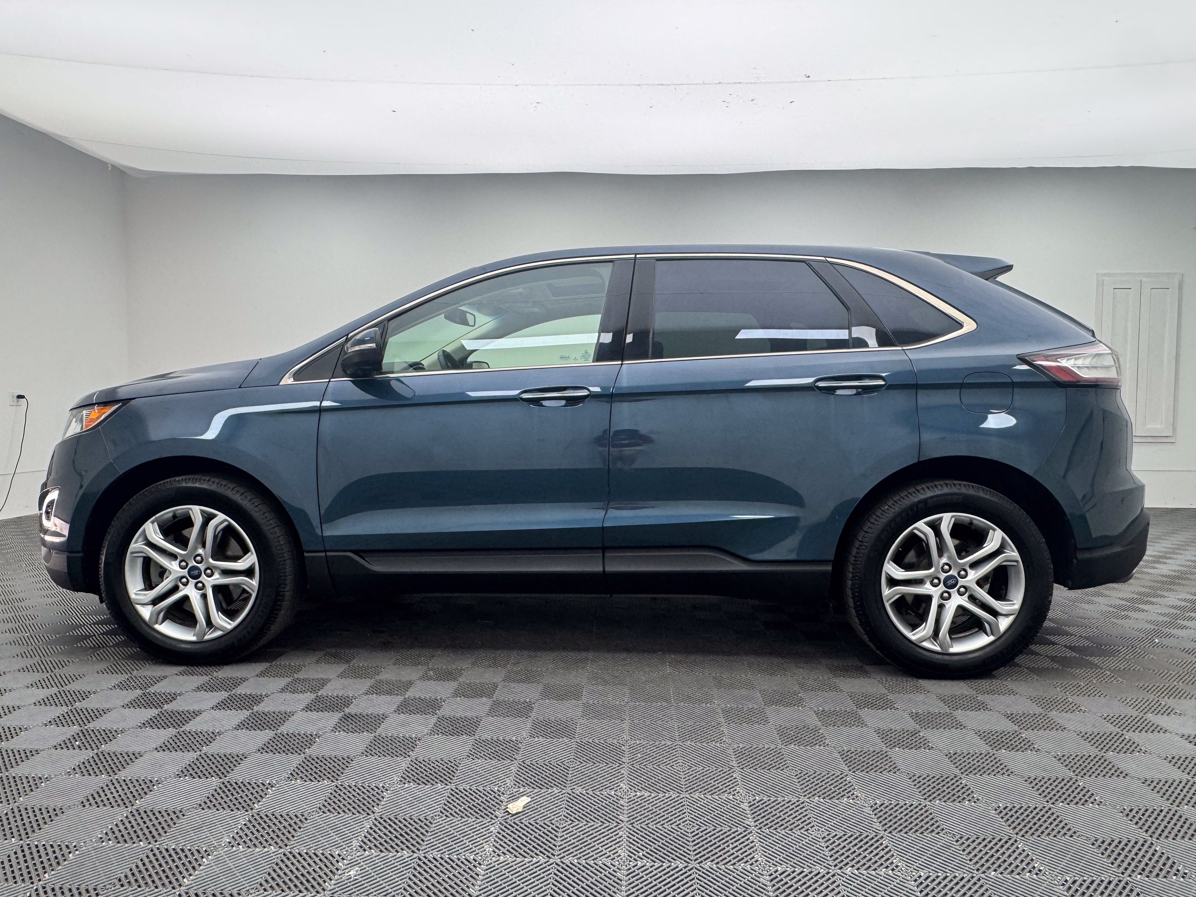 Used 2016 Ford Edge Titanium w/ Equipment Group 301A AWD/4WD image 14