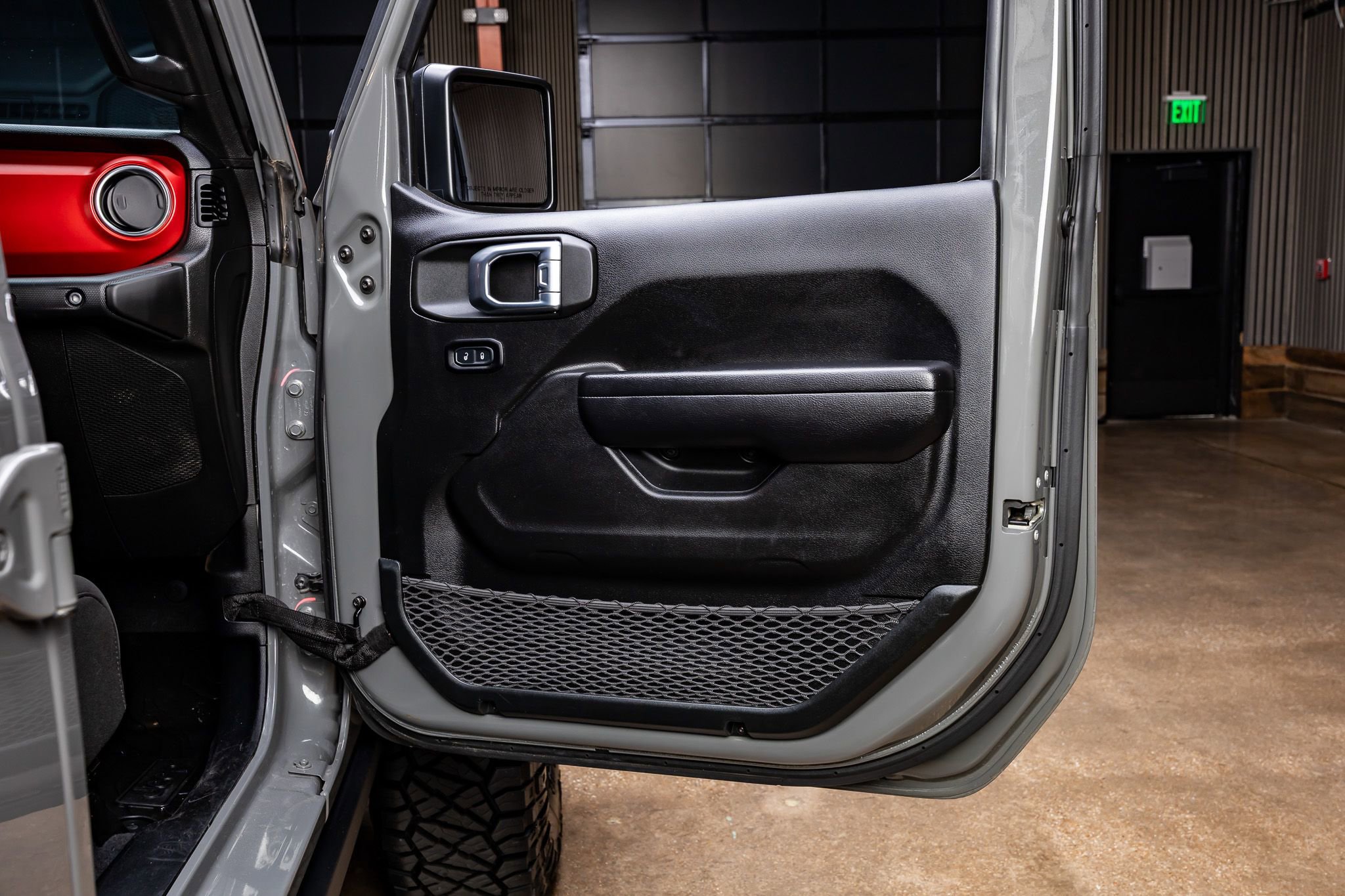 Used 2021 Jeep Wrangler Unlimited Rubicon AWD/4WD image 36