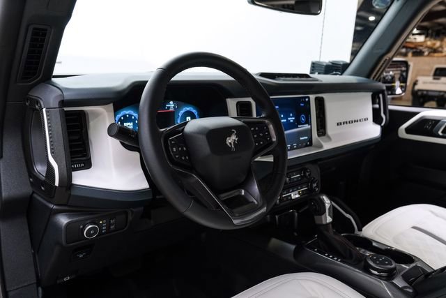 Used 2025 Ford Bronco Heritage Edition image 13
