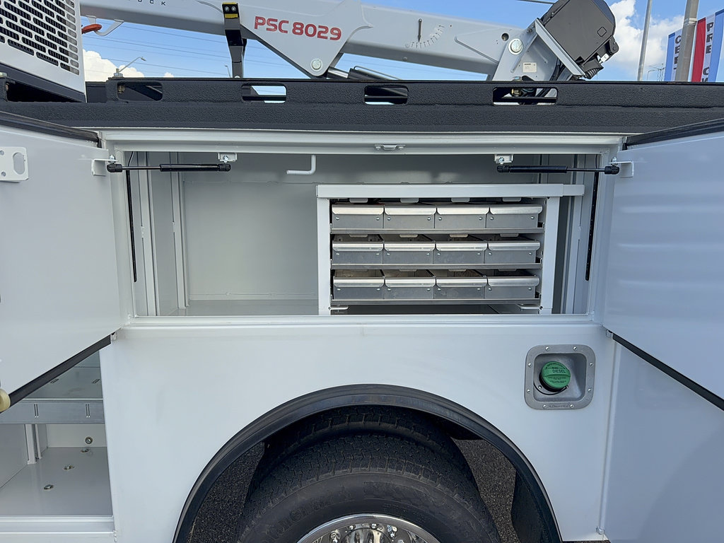 New 2026 Ford F550 4x4 SuperCab Super Duty image 23