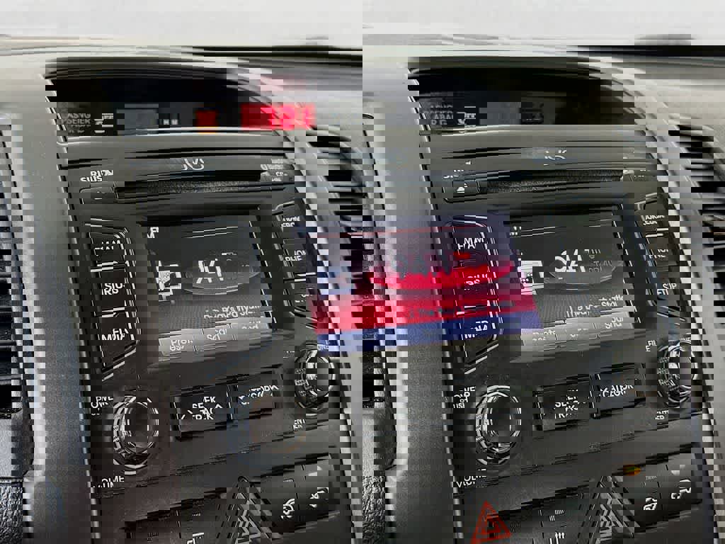 Used 2013 Kia Sorento LX w/ Convenience Pkg image 16