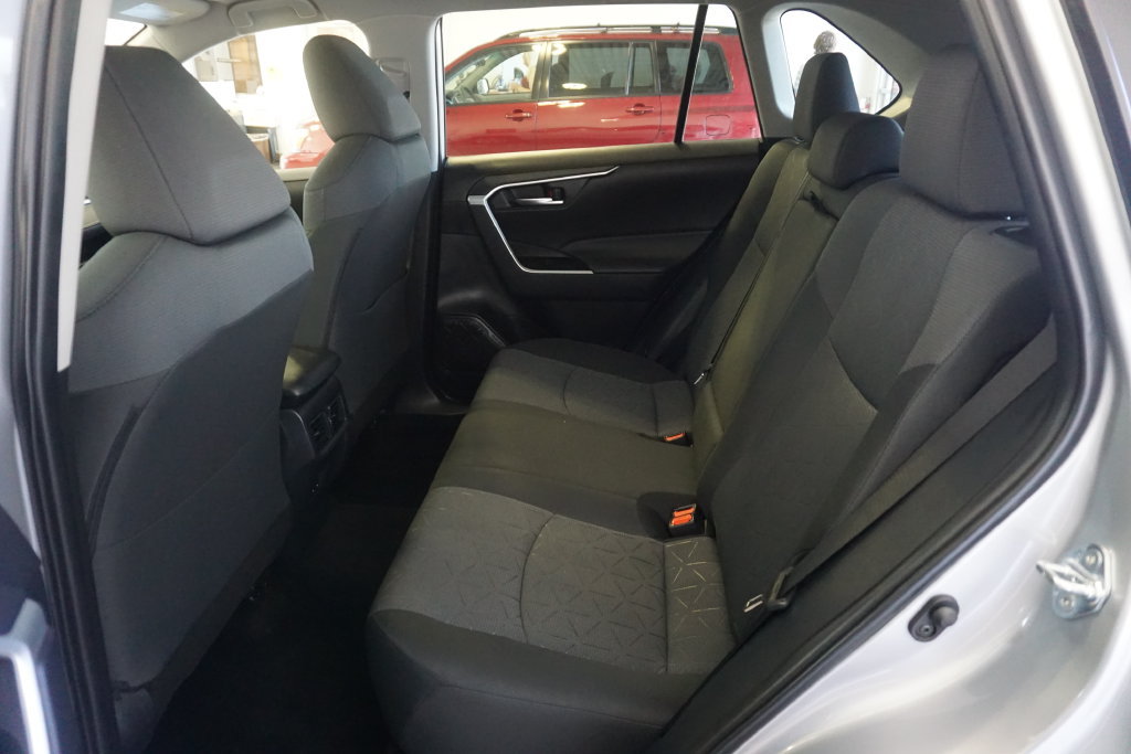 Certified 2025 Toyota RAV4 XLE AWD/4WD image 19