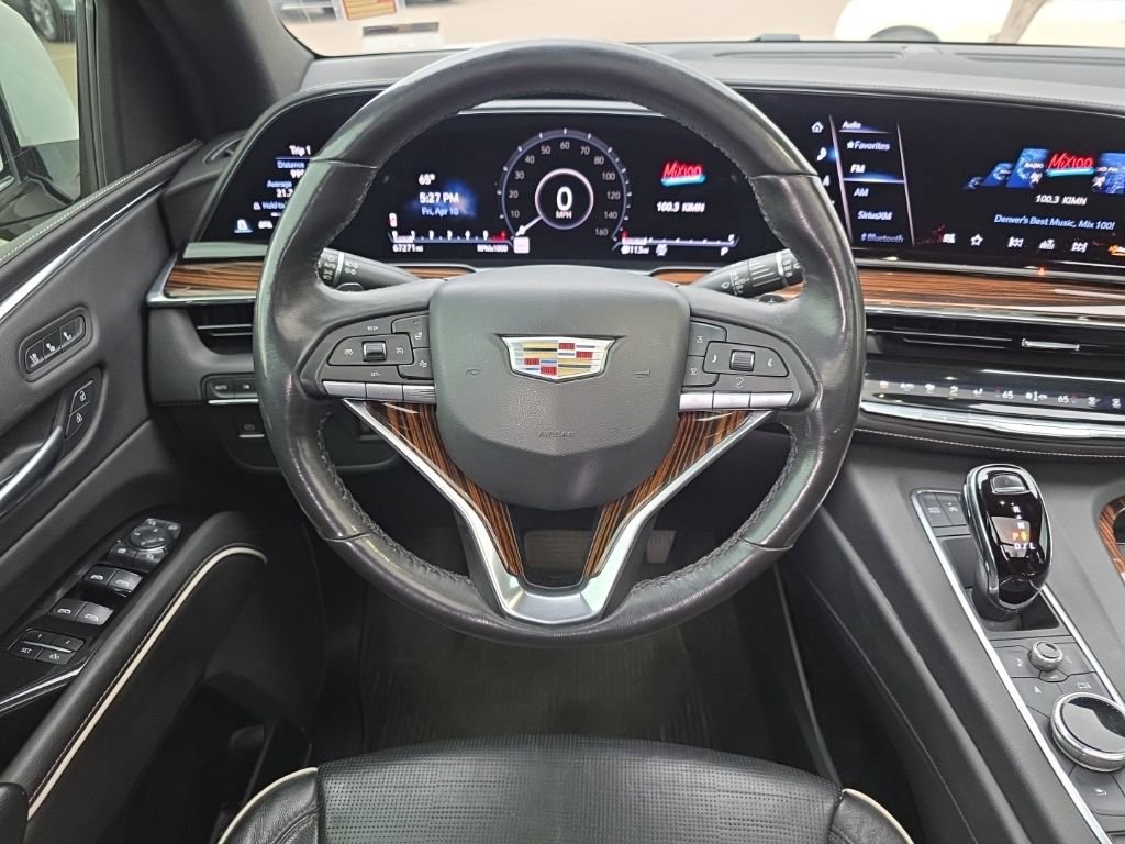 Used 2021 Cadillac Escalade Premium Luxury w/ LPO, Illumination Package image 13