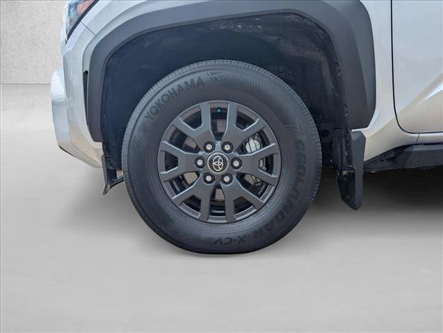 Used 2026 Toyota 4Runner SR5 AWD/4WD image 22