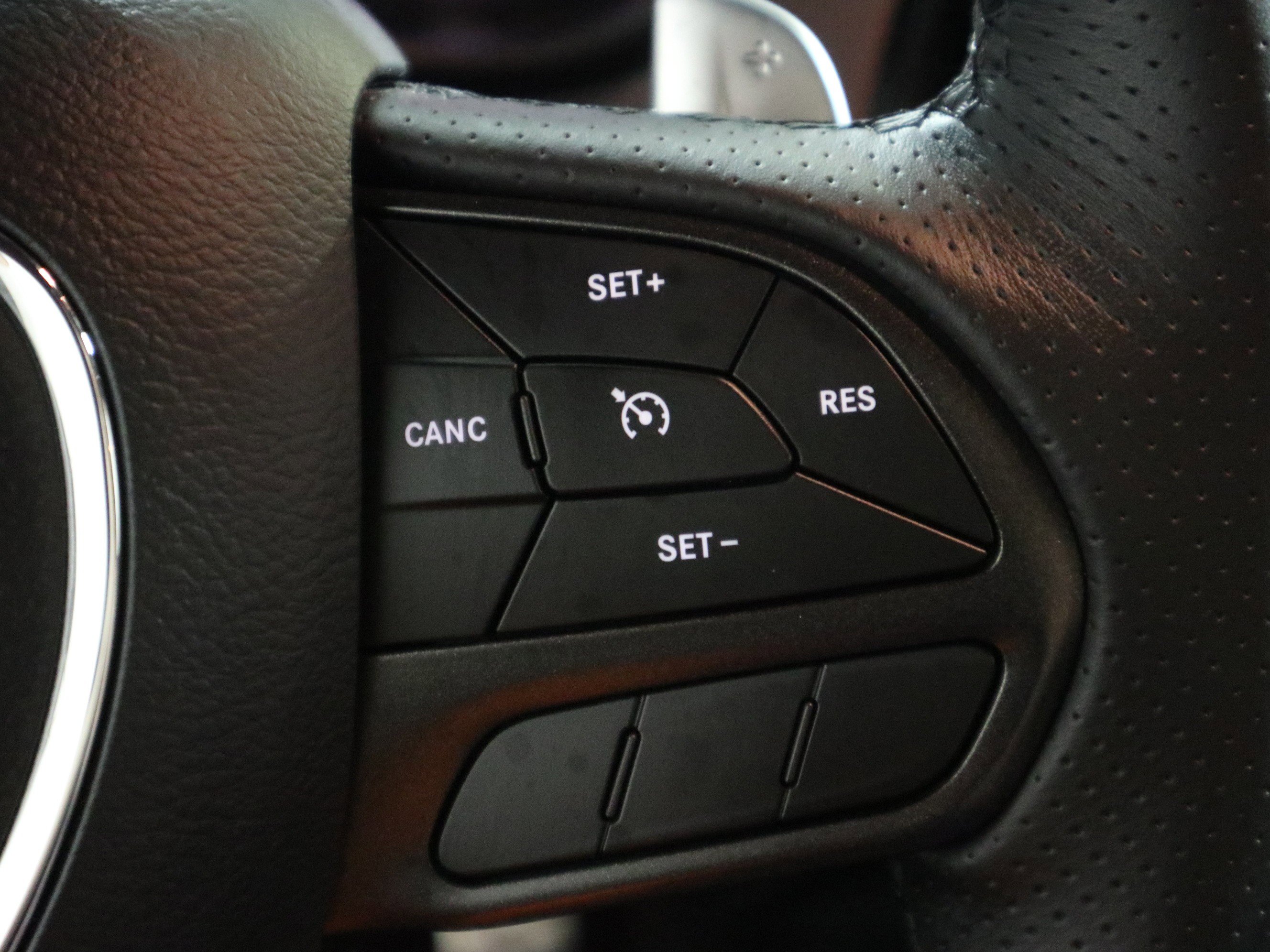 Used 2023 Dodge Challenger R/T w/ Blacktop Package image 28