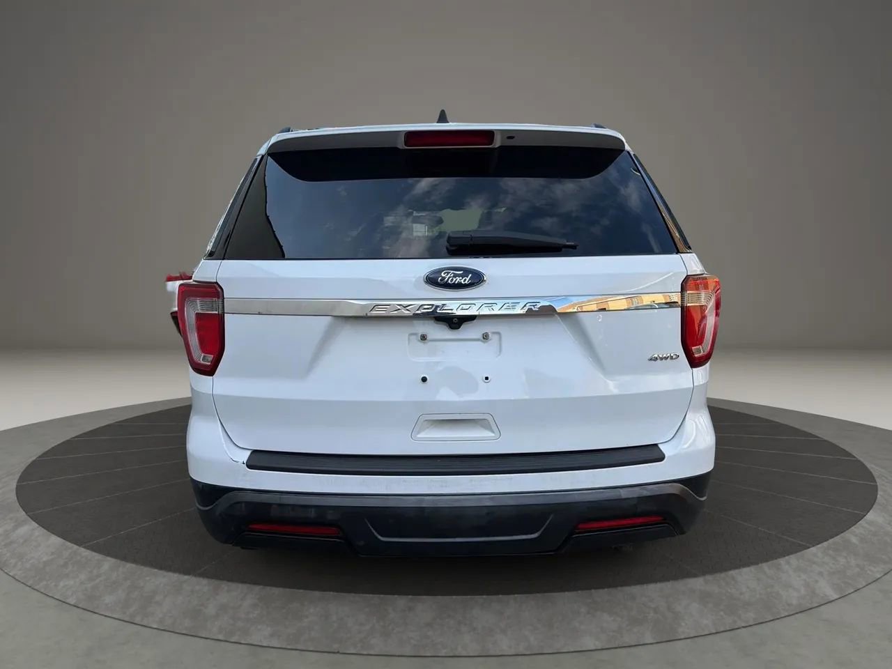Used 2018 Ford Explorer 4WD image 6