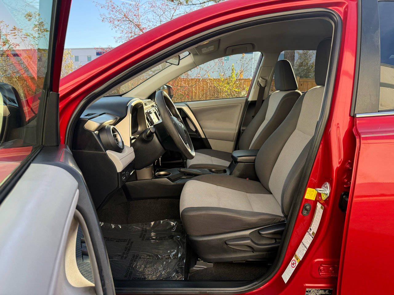 Used 2013 Toyota RAV4 LE image 12