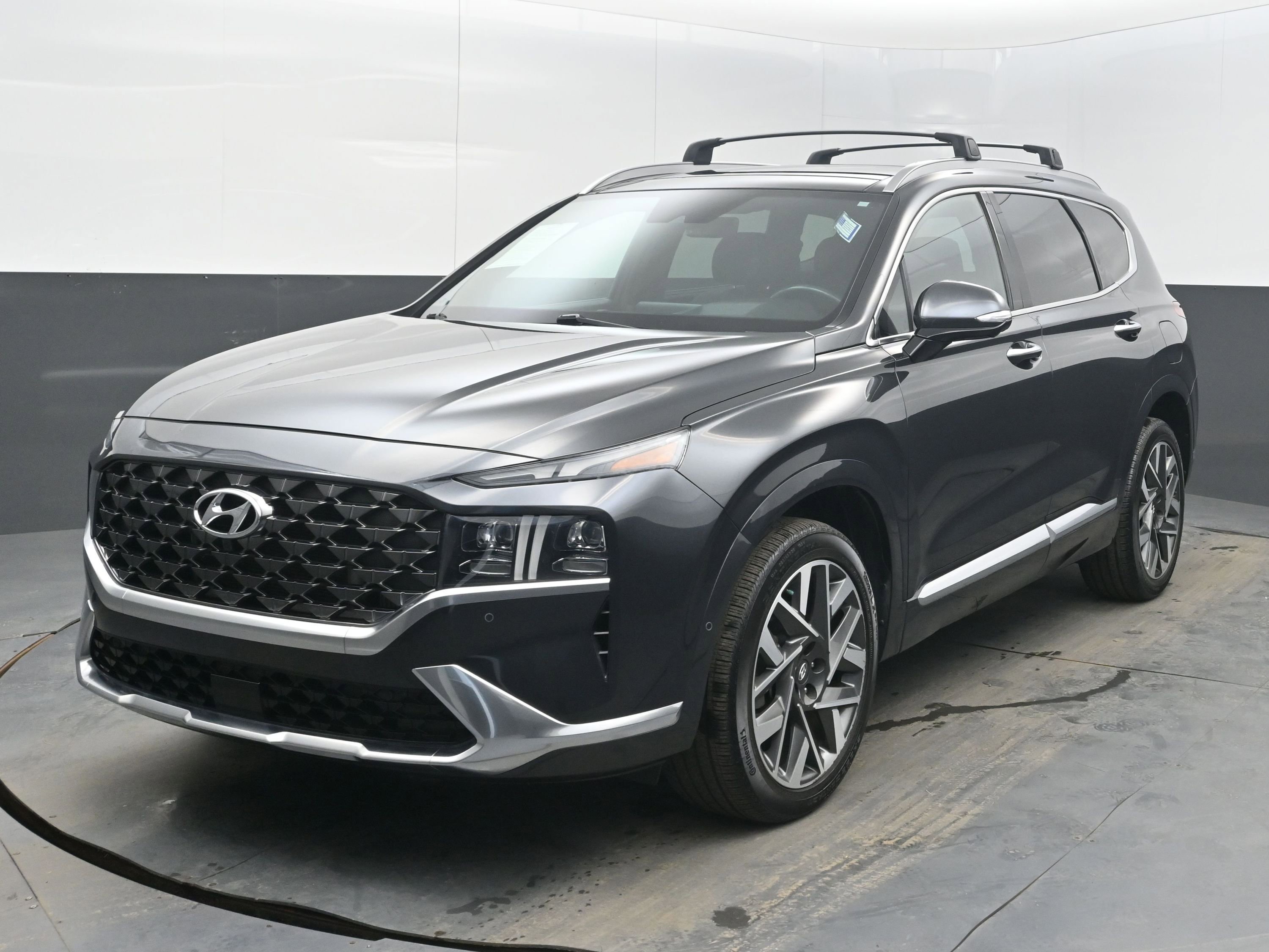 Used 2023 Hyundai Santa Fe Calligraphy image 3