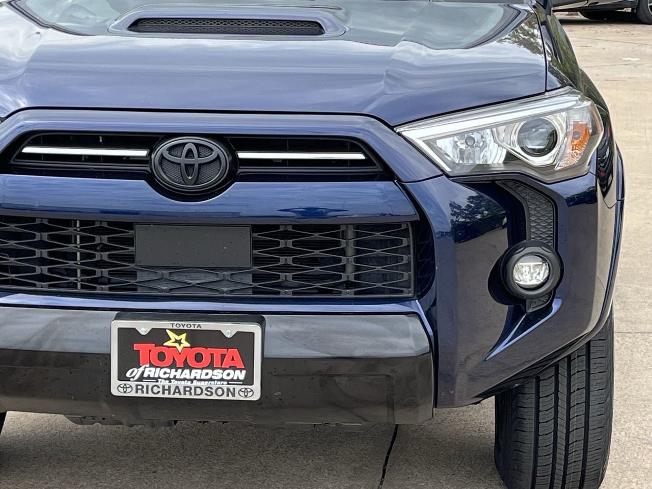 Used 2021 Toyota 4Runner Venture w/ Moonroof Package AWD/4WD image 8